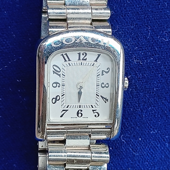 Rare VINTAGE COACH Buckle Watch!!! - Picture 1 of 6